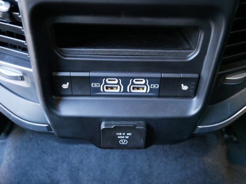 Used 2025 RAM 1500 Laramie image 12