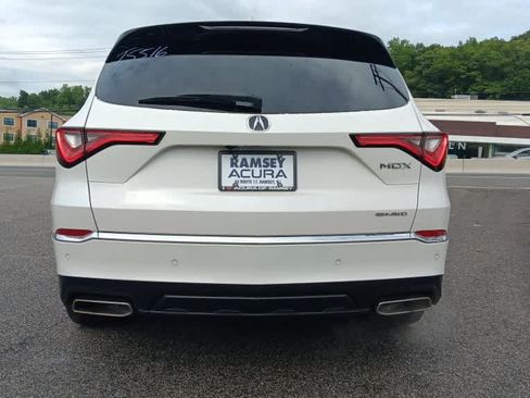 Used 2023 Acura MDX w/ Technology Package AWD/4WD image 4