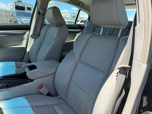 Used 2010 Acura TL w/ Technology Package FWD image 13