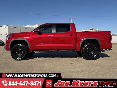 Used 2026 Toyota Tundra Limited w/ Power Package image 6