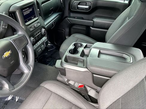 Used 2023 Chevrolet Silverado 1500 Custom RWD image 17