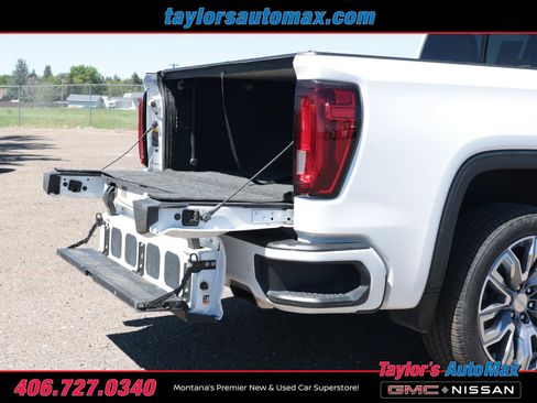 Used 2023 GMC Sierra 1500 Denali w/ Denali Reserve Package AWD/4WD image 46