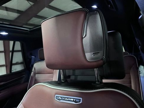Used 2024 GMC Yukon Denali Ultimate AWD/4WD image 23