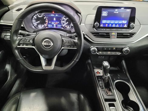 Used 2023 Nissan Altima 2.5 SR AWD/4WD image 22