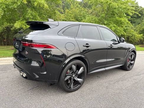 Used 2024 Jaguar F-PACE SVR AWD/4WD image 2