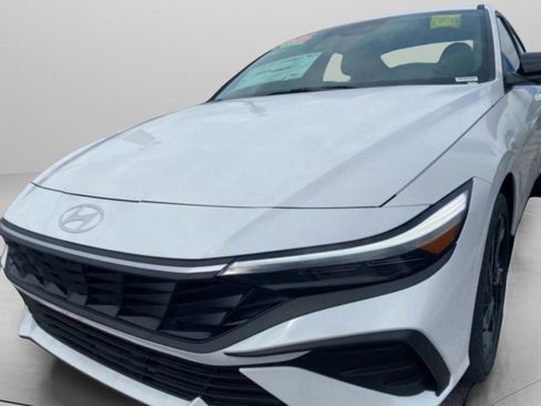 New 2026 Hyundai Elantra Sport FWD image 4
