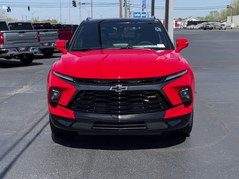 Used 2023 Chevrolet Blazer RS w/ Driver Confidence II Package FWD image 3