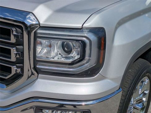 Used 2018 GMC Sierra 1500 SLE w/ SLE Value Package image 12