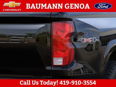 Used 2026 Chevrolet Colorado W/T w/ WT Custom Package AWD/4WD image 11