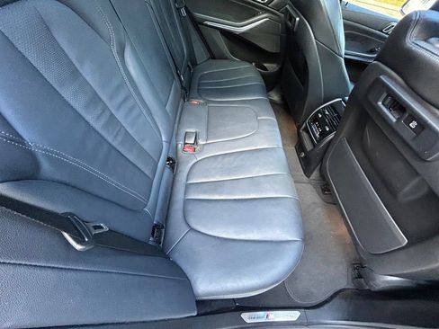Used 2022 BMW X5 sDrive40i w/ M Sport Package RWD image 44