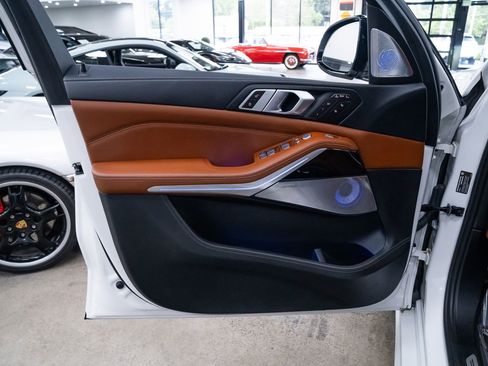 Used 2024 BMW ALPINA XB7 AWD/4WD image 18