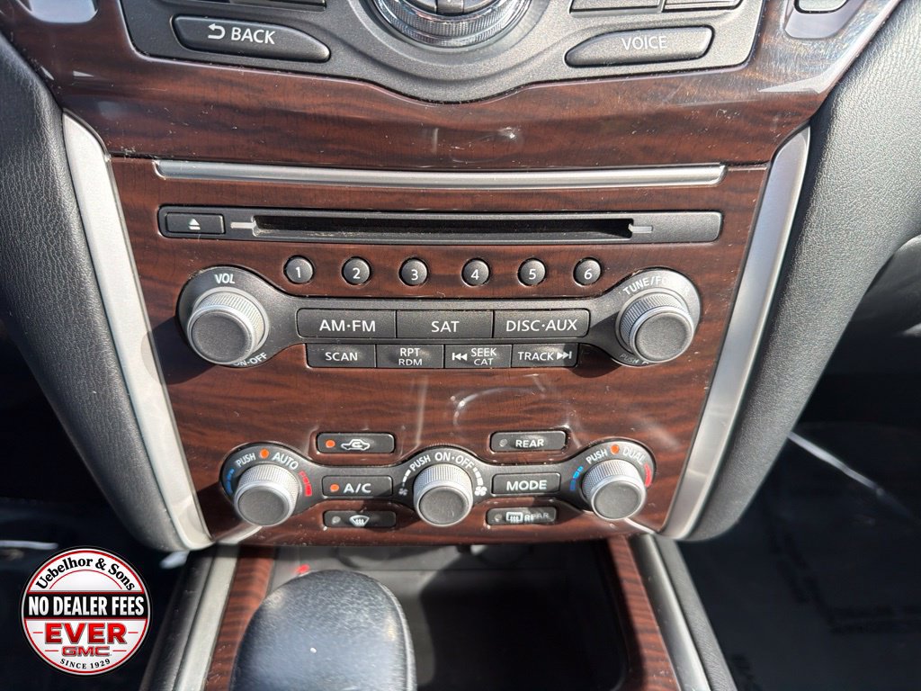 Used 2015 Nissan Pathfinder Platinum w/ Cargo Package FWD image 27