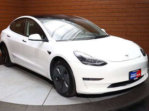 Used 2022 Tesla Model 3 Long Range AWD/4WD image 16