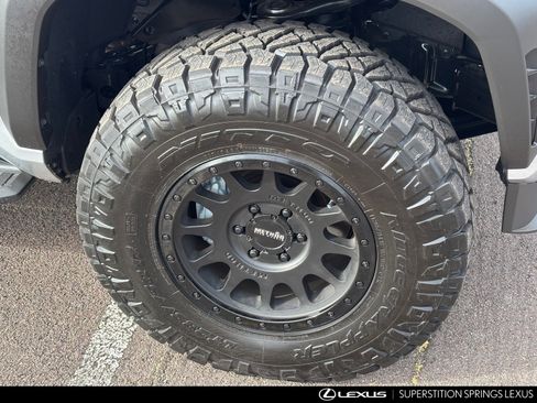 Used 2025 Toyota 4Runner TRD Off-Road Premium image 10