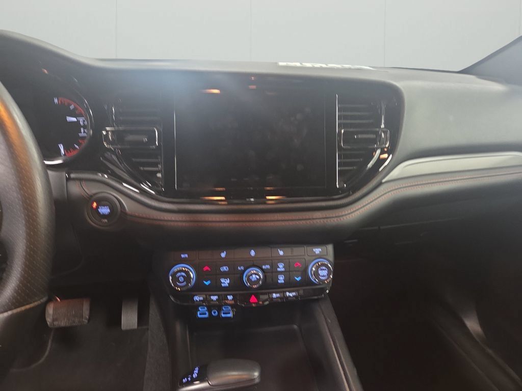 Used 2025 Dodge Durango GT AWD/4WD image 34