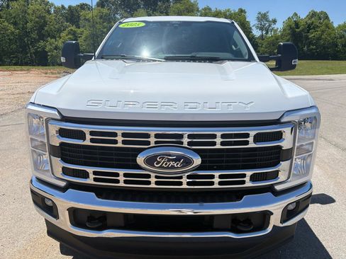 Used 2025 Ford F250 XLT AWD/4WD image 8