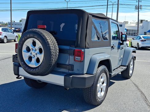 Used 2015 Jeep Wrangler Sahara w/ Connectivity Group AWD/4WD image 6