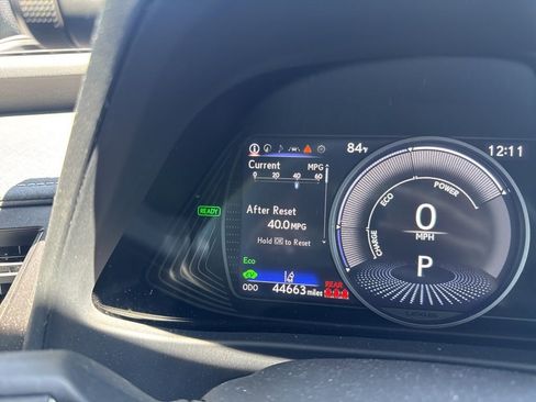 Used 2023 Lexus UX 250h FWD w/ Accessory Package (Z2) image 17