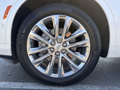Used 2021 Cadillac XT6 Premium Luxury AWD/4WD image 11