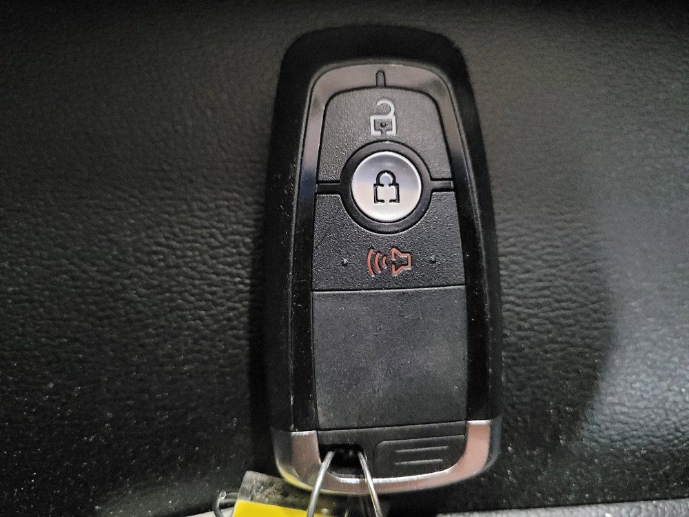 Used 2019 Ford Edge SEL w/ Equipment Group 201A FWD image 32