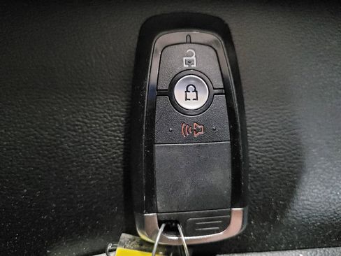 Used 2019 Ford Edge SEL w/ Equipment Group 201A FWD image 32