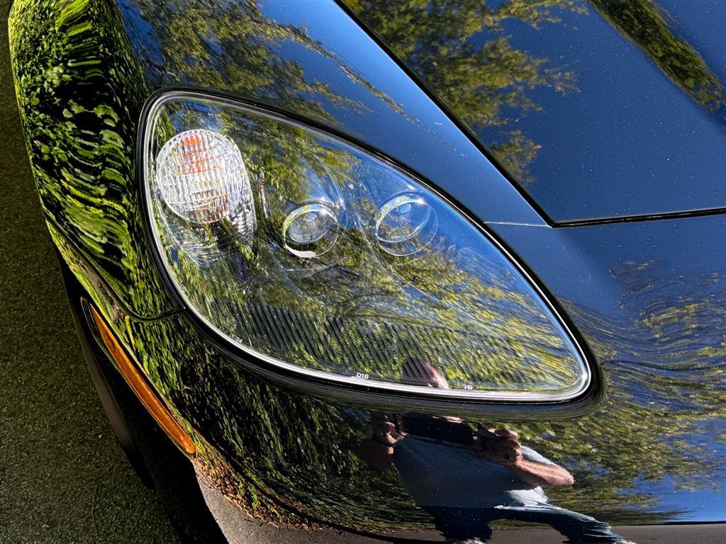Used 2010 Chevrolet Corvette Z06 w/ Preferred Equipment Group RWD image 11