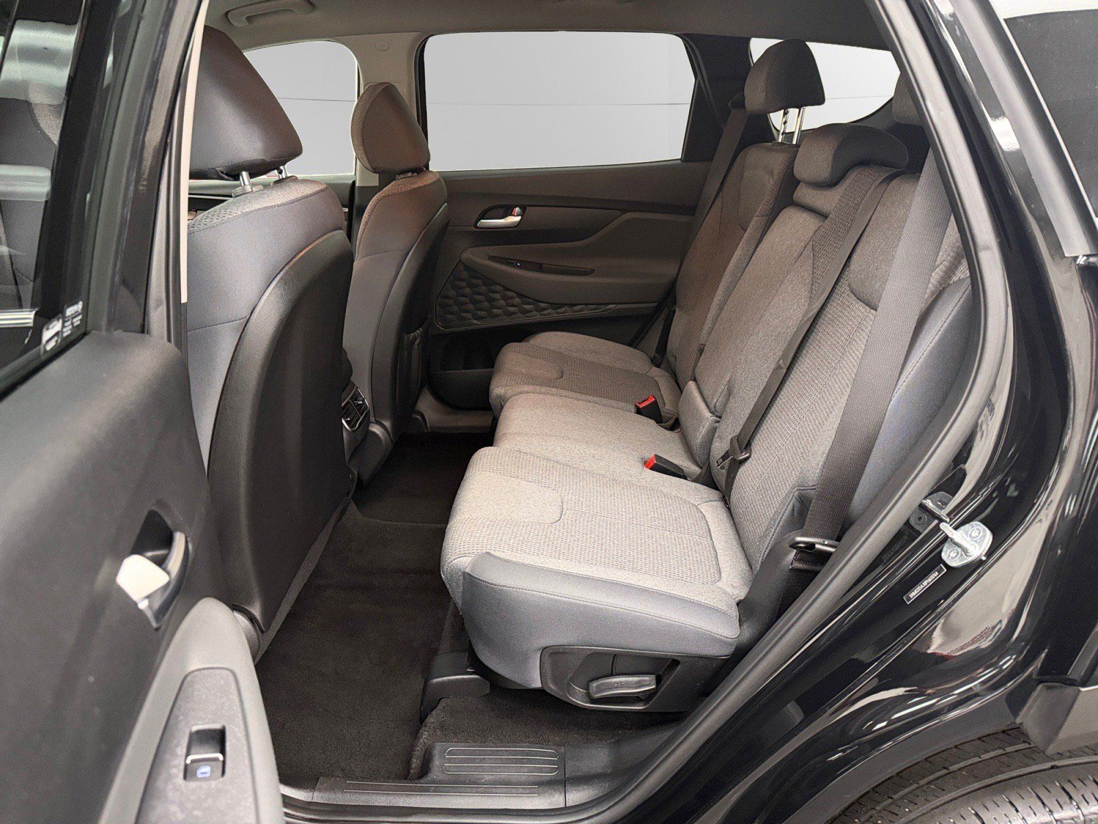 Certified 2023 Hyundai Santa Fe SEL w/ Cargo Package AWD/4WD image 13