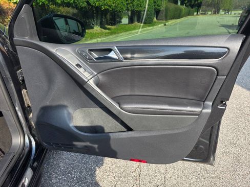 Used 2013 Volkswagen GTI Driver's Edition FWD image 27