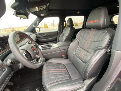 Certified 2025 Nissan Armada PRO-4X w/ Pro-4X Premium Package AWD/4WD image 11