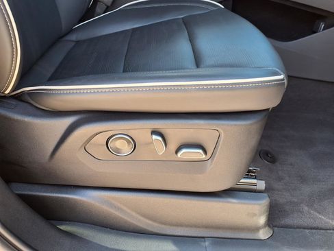 Certified 2024 Cadillac Escalade Sport image 9