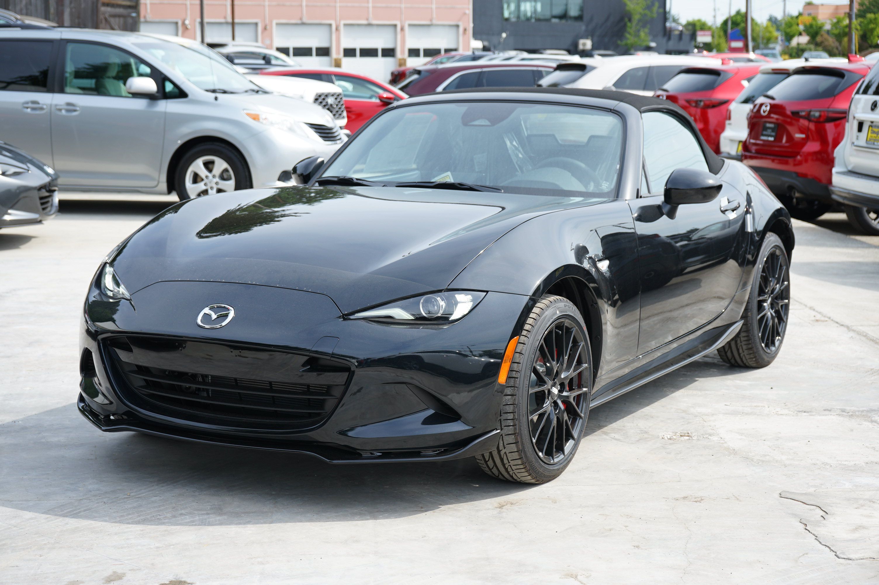 New 2026 MAZDA MX-5 Miata Club w/ Interior Package RWD image 7