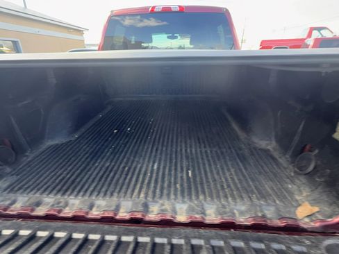 Used 2017 Chevrolet Silverado 1500 High Country image 16