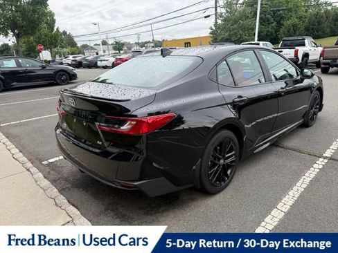 Used 2025 Toyota Camry SE AWD/4WD image 9