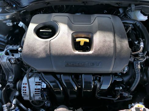 Used 2024 Kia Forte GT-Line image 28