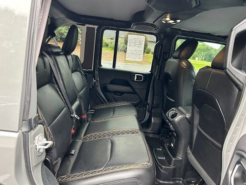 Used 2023 Jeep Wrangler Unlimited Sahara AWD/4WD image 59