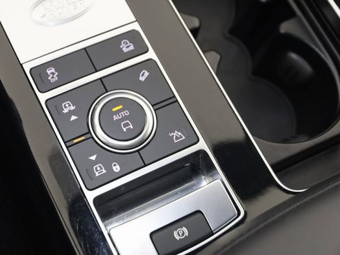 Used 2021 Land Rover Range Rover Westminster Edition image 28