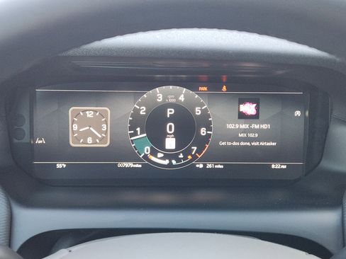 Certified 2025 Land Rover Discovery Sport Dynamic SE image 18