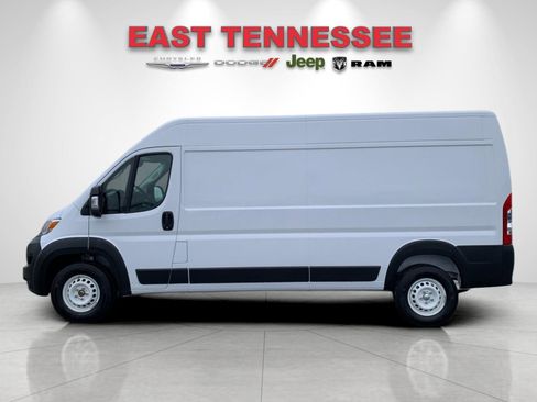 Used 2025 RAM ProMaster 2500 w/ Storage Group image 6