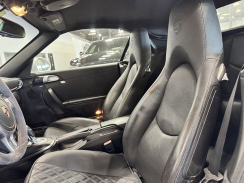 Used 2010 Porsche 911 Carrera 4S image 3