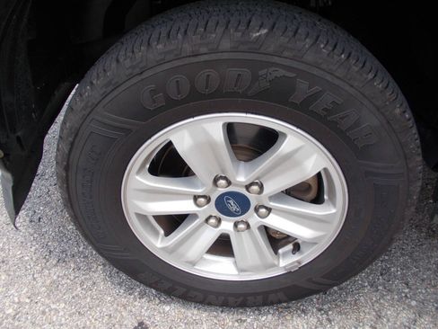 Used 2019 Ford F150 XLT w/ Equipment Group 301A Mid RWD image 11