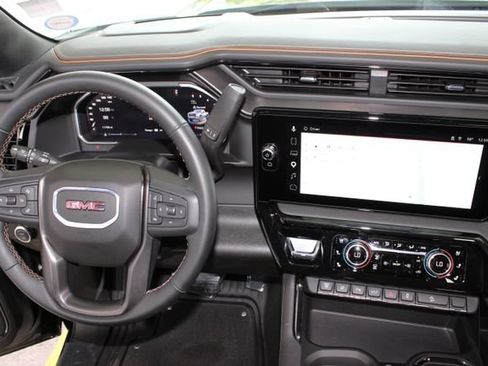 Used 2026 GMC Sierra 2500 AT4 w/ AT4 Premium Plus Package AWD/4WD image 25