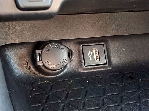 Used 2024 Toyota RAV4 XLE image 23