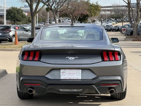 Used 2024 Ford Mustang Coupe image 5