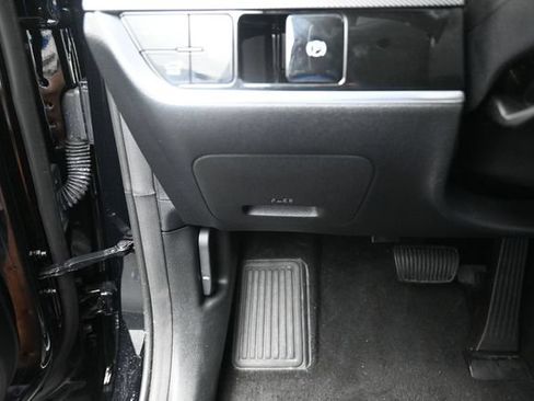 Used 2025 Kia Sportage SX FWD image 16