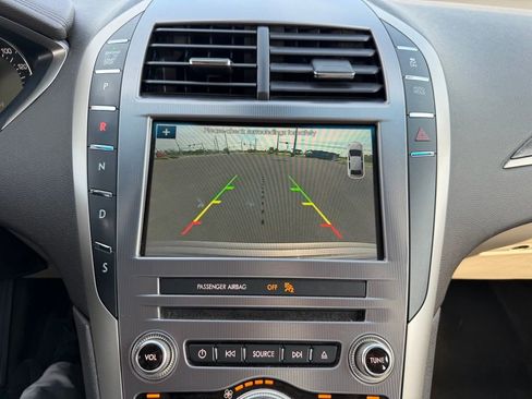 Used 2018 Lincoln MKZ Reserve w/ Climate Package FWD image 13