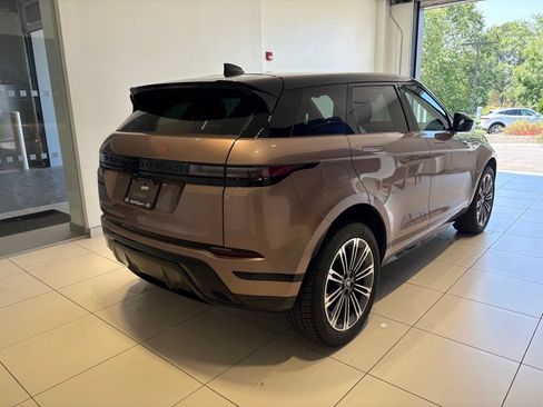 Used 2025 Land Rover Range Rover Evoque Dynamic SE AWD/4WD image 6