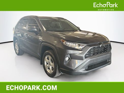 Used 2019 Toyota RAV4 XLE w/ Convenience Package AWD/4WD image 1