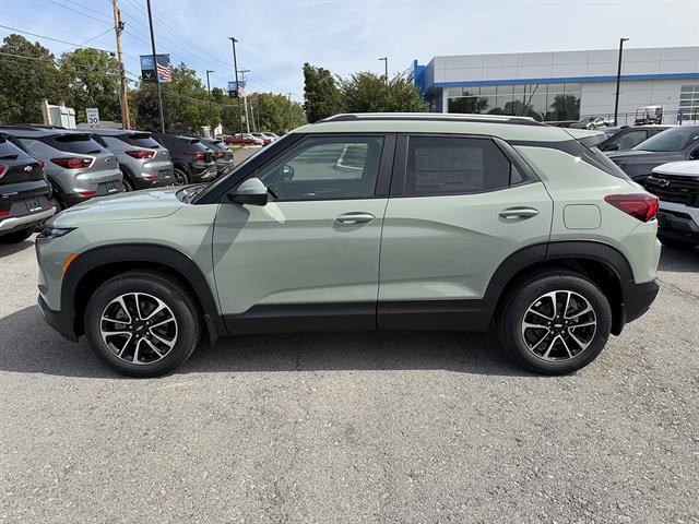 New 2026 Chevrolet TrailBlazer LT w/ Convenience Package AWD/4WD image 2