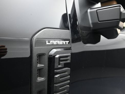 Used 2024 Ford F250 Lariat w/ Lariat Ultimate Package image 11