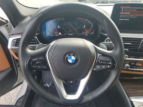 Used 2023 BMW 530i w/ Premium Package image 22